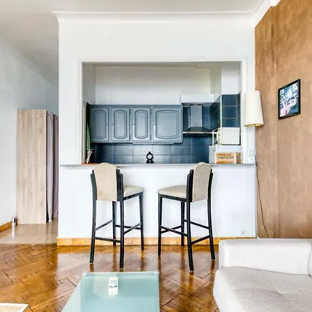 Studio On The Promenade Des Anglais With Balcony! *