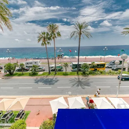 Apartment Studio On The Promenade Des Anglais With Balcony! *